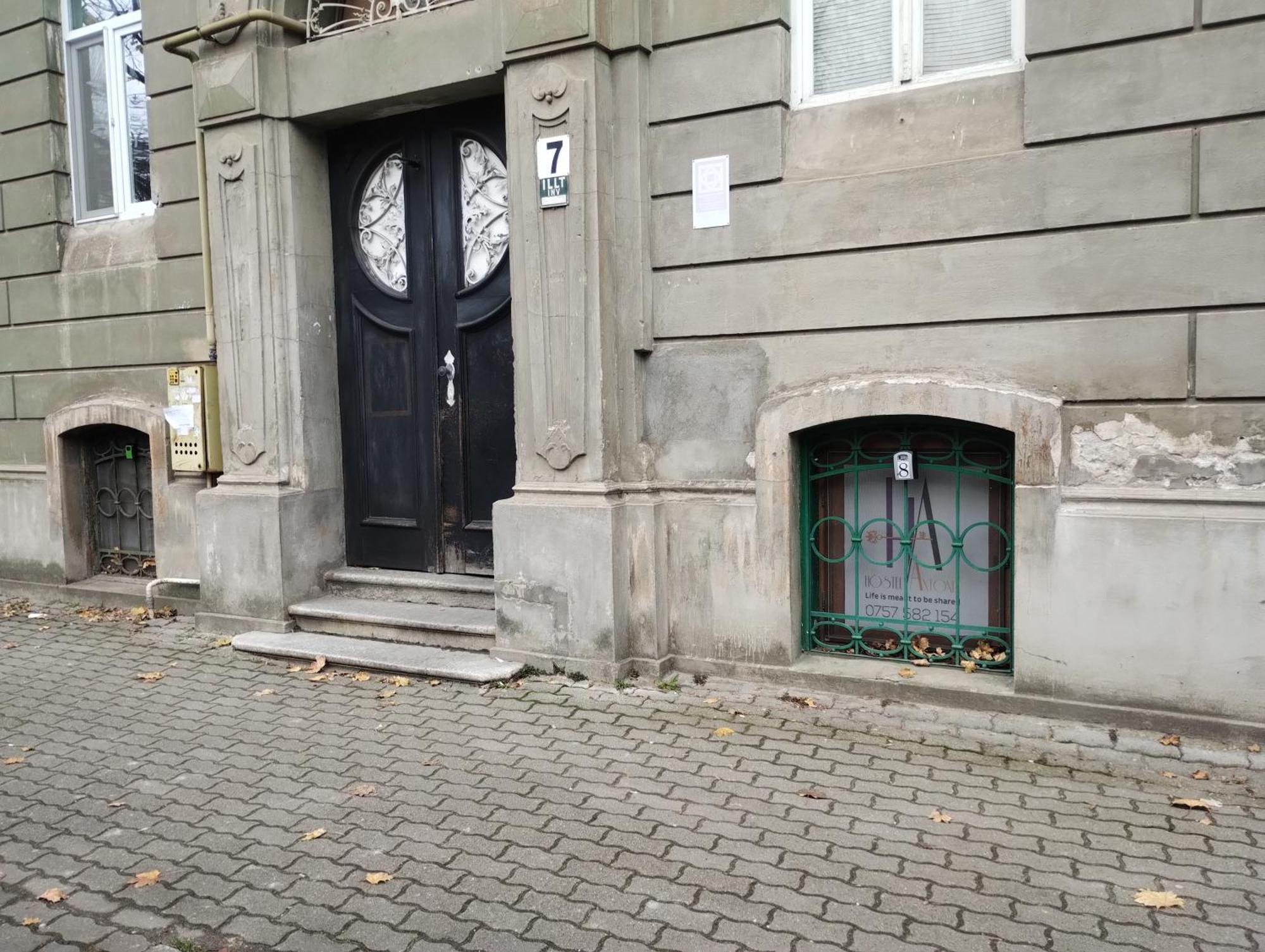 Hostel Antonia Timişoara Exteriör bild